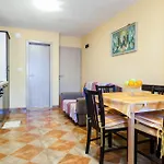Apartment Karlo